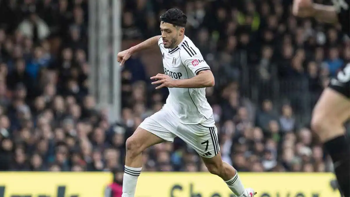 صفقة مدوية محتملة.. دوري روشن يسعى لضم هداف فولهام